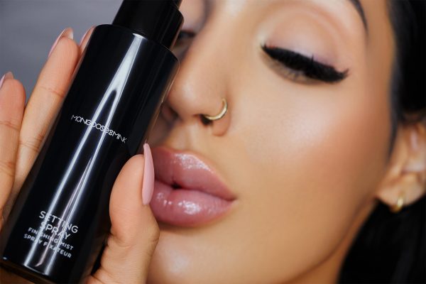 https://mongooseandmink.christinewilson.ca/wp-content/uploads/2021/04/setting-spray-model-2-1024.jpg